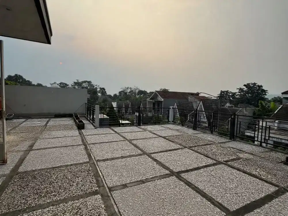 Dijual rumah cantik sebrang taman budaya sentul city