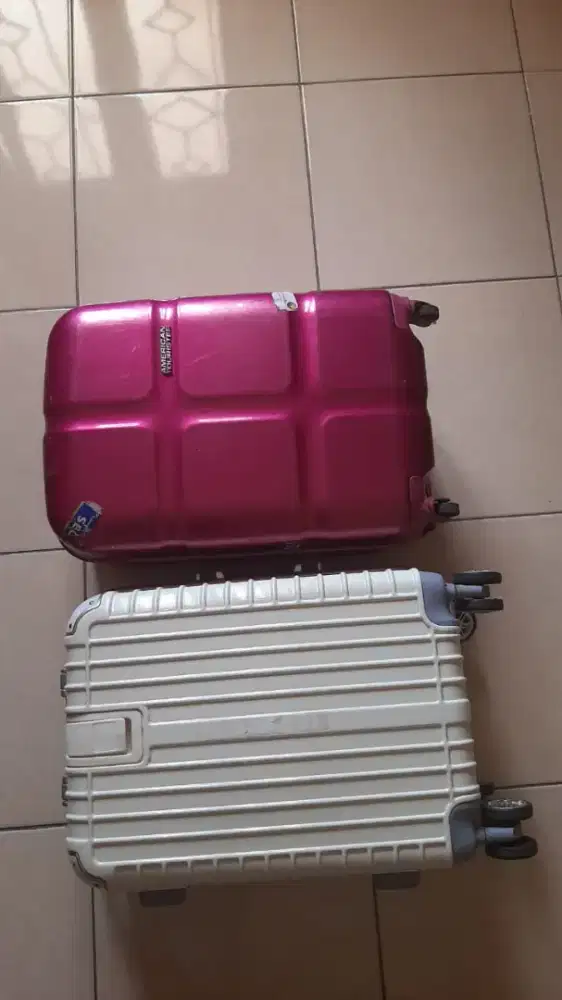 2 koper ukuran kecil american tourist pink dan putih tanpa merk