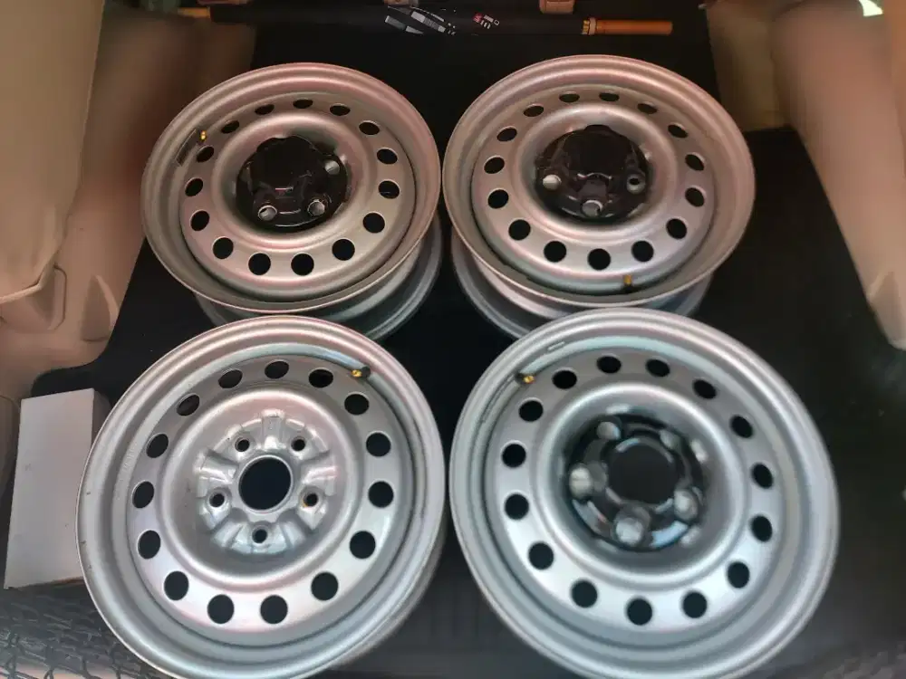 Velg kaleng r15 5 x 114