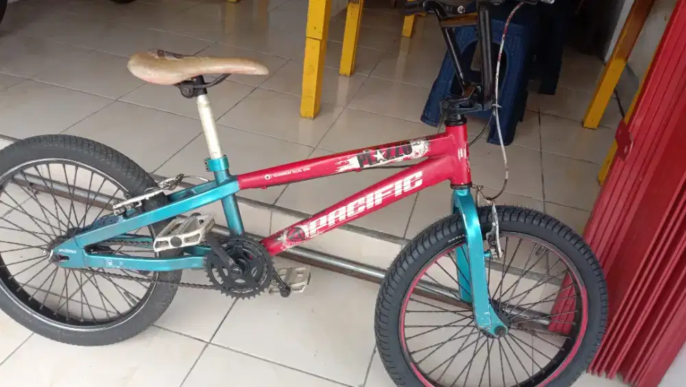 Jual sepeda BMX merk Pacifik UK 20