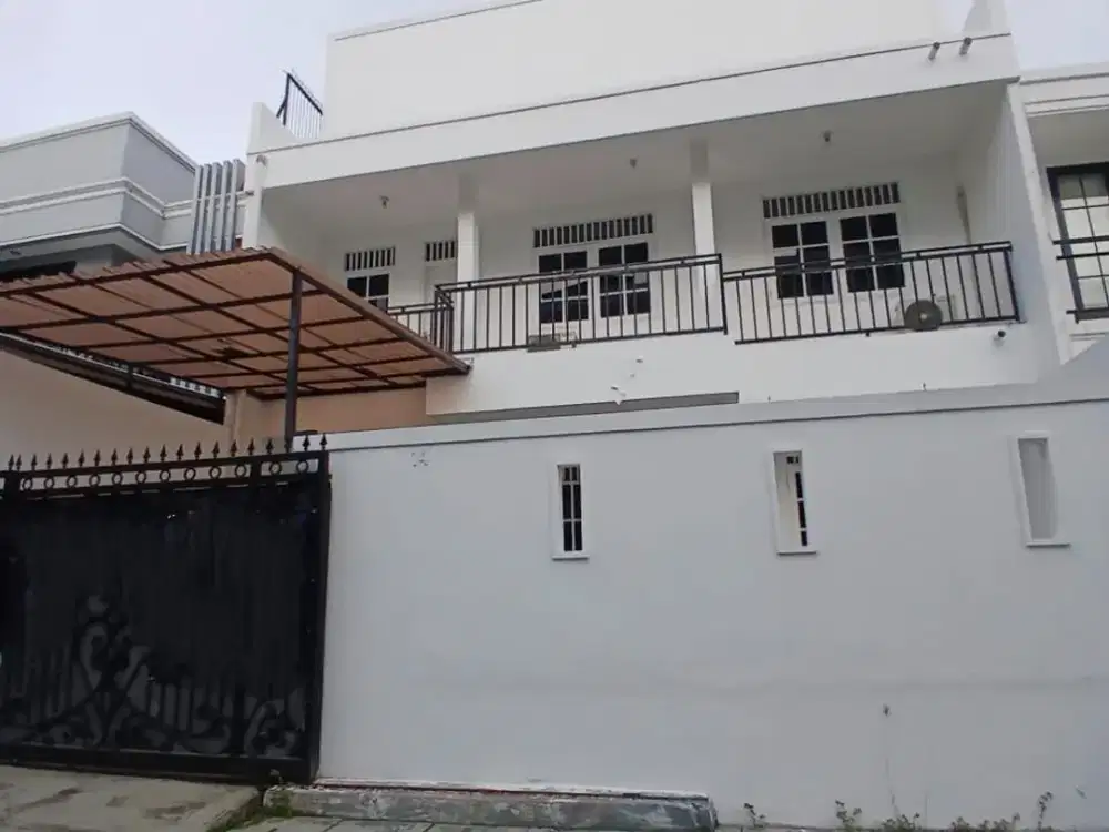 Disewakan..rumah di Permata Buana, bebas banjir