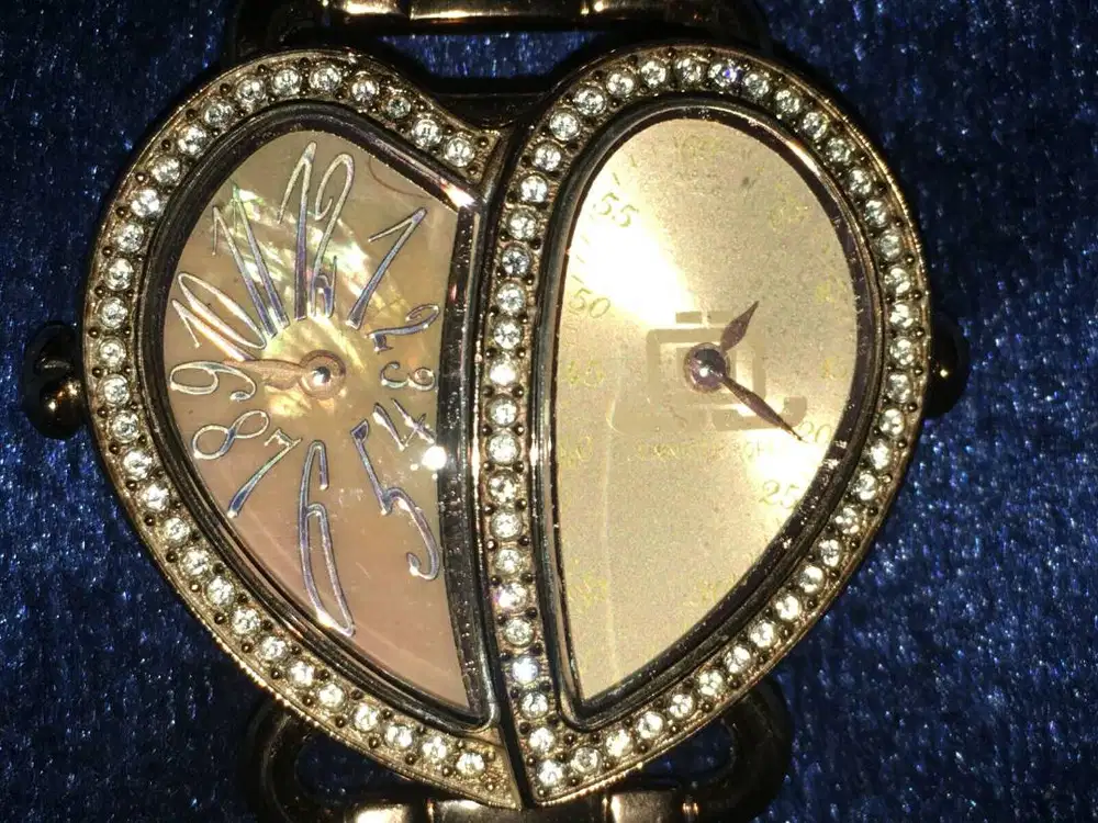 VERY RARE JLO Double Dial Heart Watch Mother Of Pearl Chrome 5.5