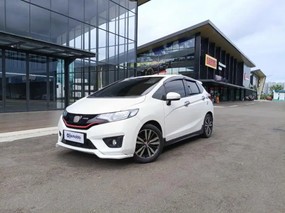 KM Rendah TDP 9JT   Honda Jazz 1.5 S Bensin-MT 2017 Putih