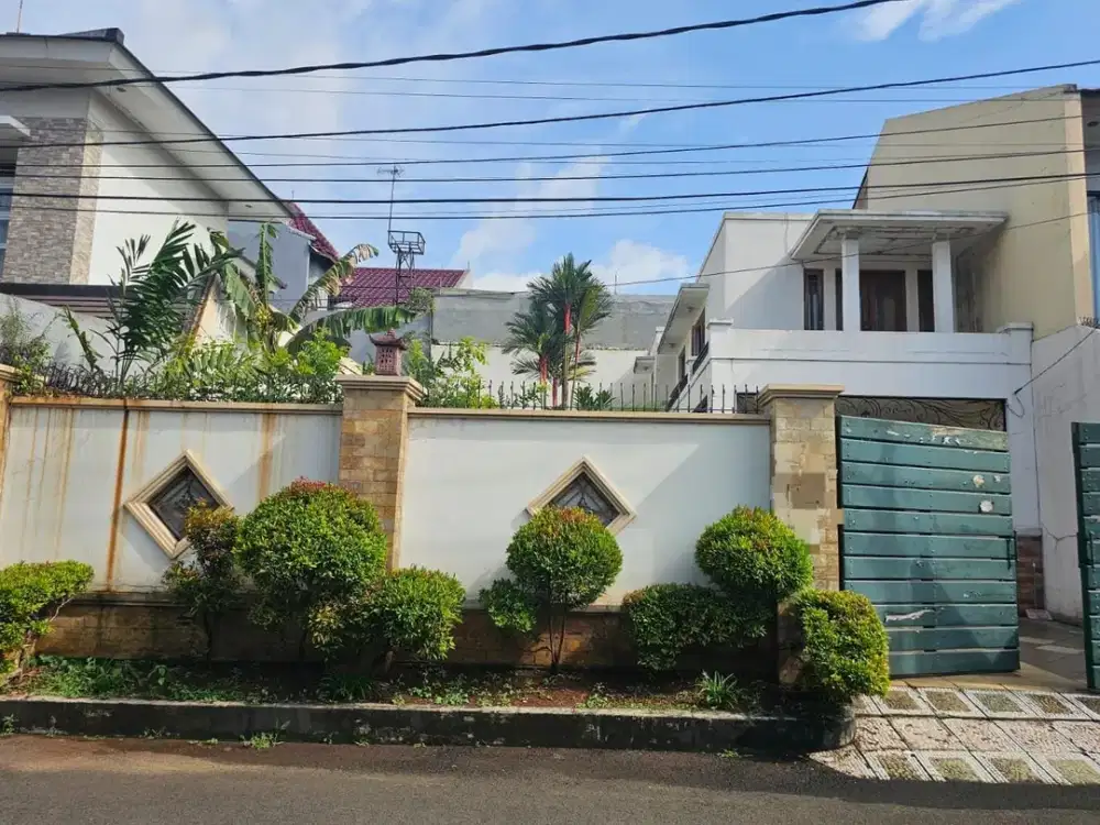 Tanah Ada Bangunan di Kavling AL Duren Sawit Jakarta Timur