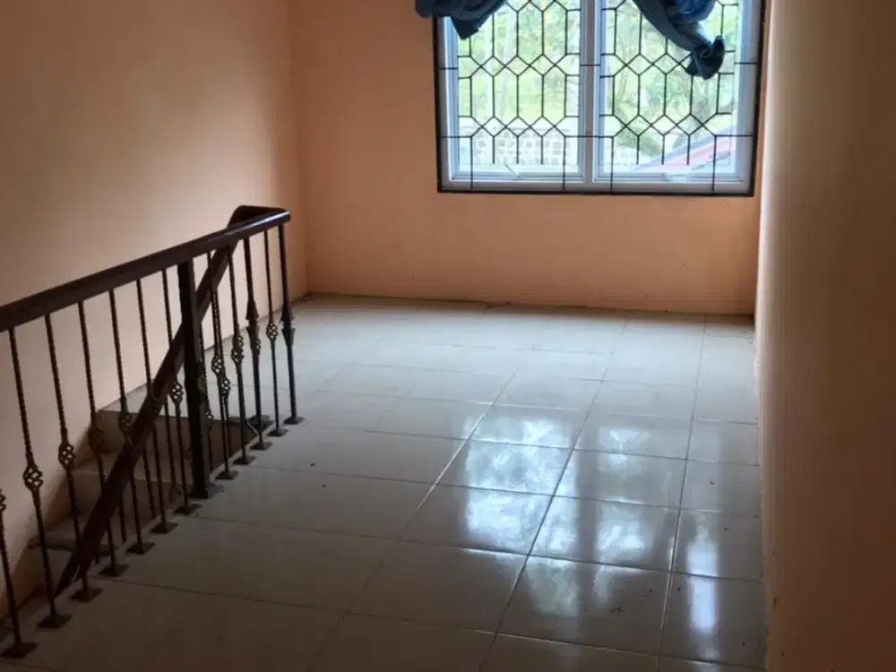 Dijual rumah dicluster Bali sentul city