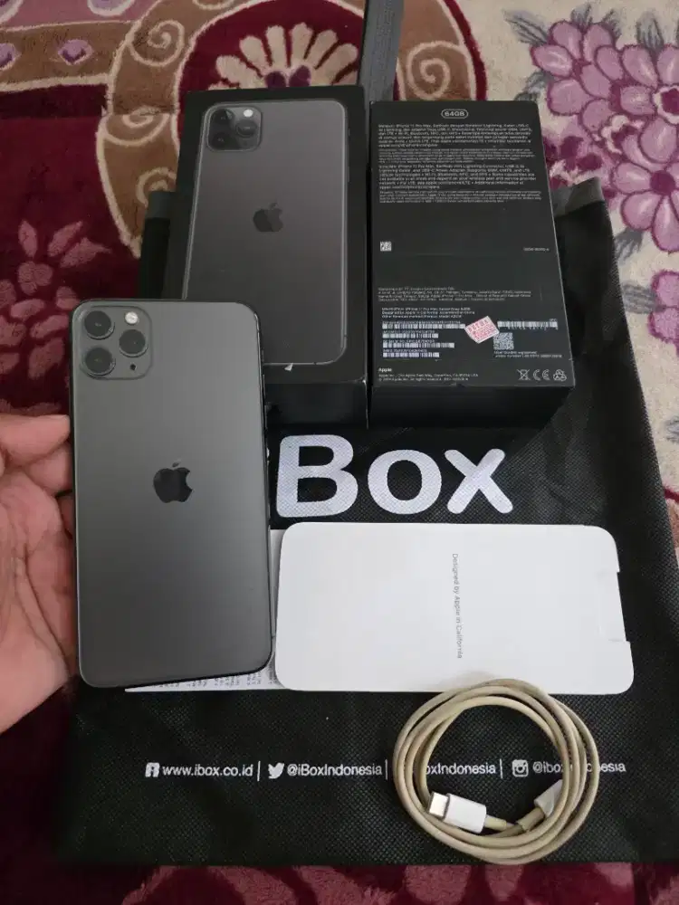 iphone 11 pro max 64gb resmi iBox,mulus like new,fulset original