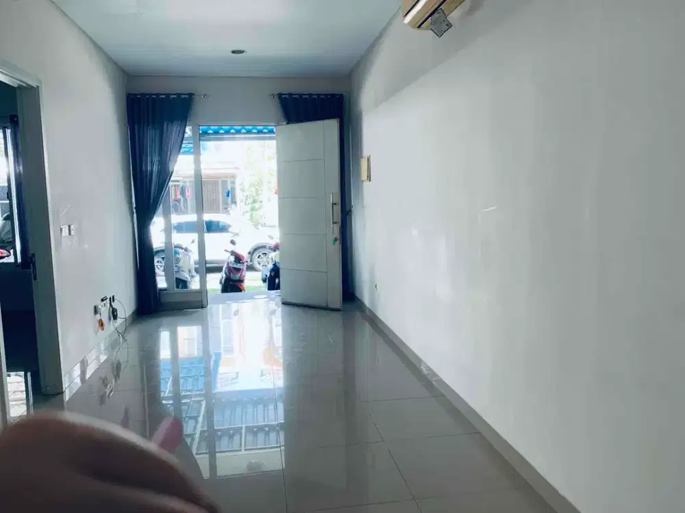 Rumah 2 lt  lokasi green lake city