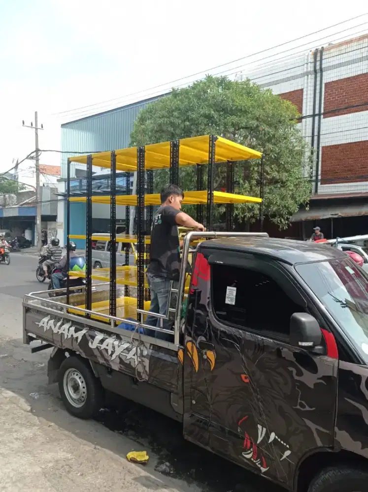 Rak besi rak perlengkapan usaha