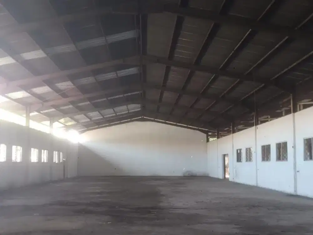 Dijual dan Disewa Gudang Siap Pakai Baru Renovasi Akses Kontainer 40 Feet Tidak Banjir Lokasi Strategis Batuceper Tangerang