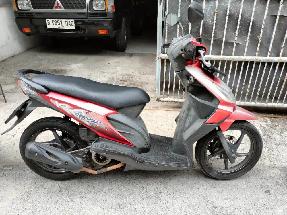 Honda Beat karbu tahun 2011 mesin halus