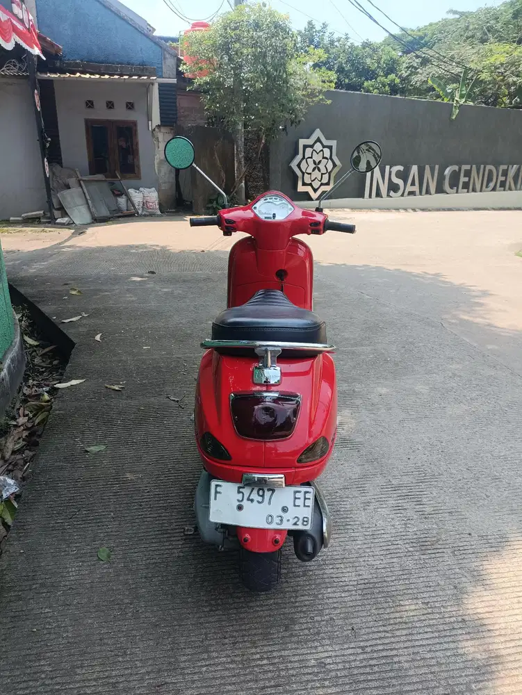 •JUAL Vespa LX 125cc IGET 2018 Second