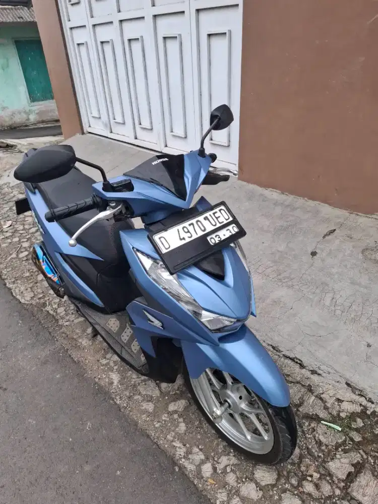 Honda Beat Deluxe magenta