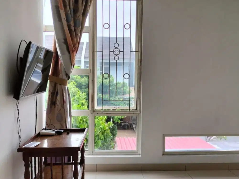 Disewakan rumah nyaman di vasana Harapan Indah Bekasi sudah renov full
