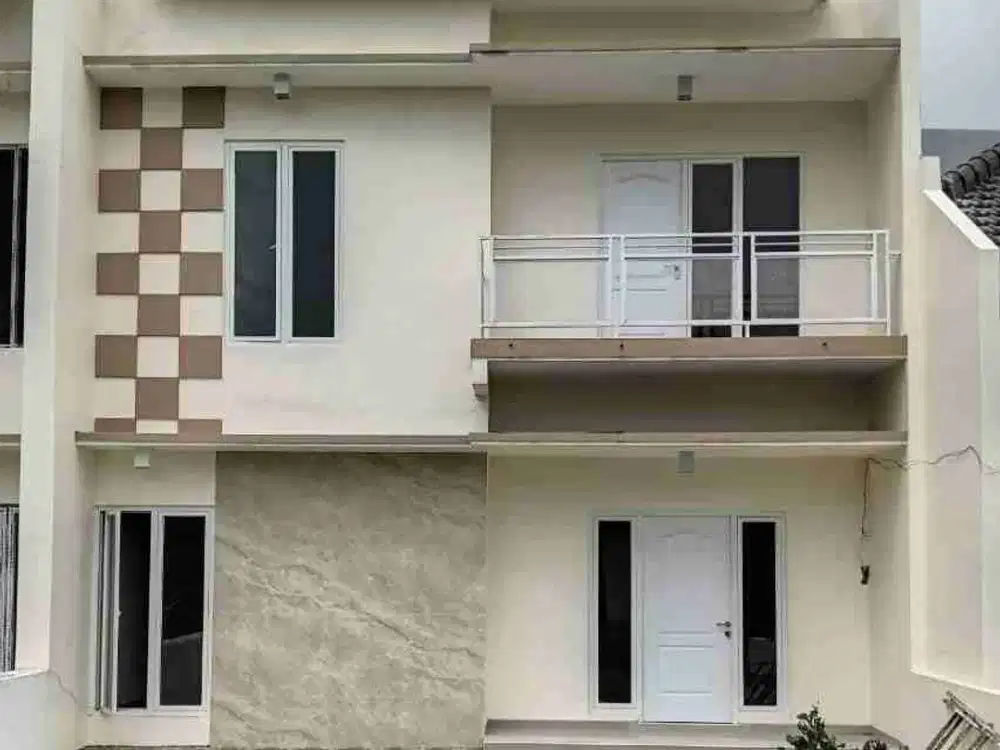 VILLA MEWAH KOTA BATU ADA KOLAM RENANG