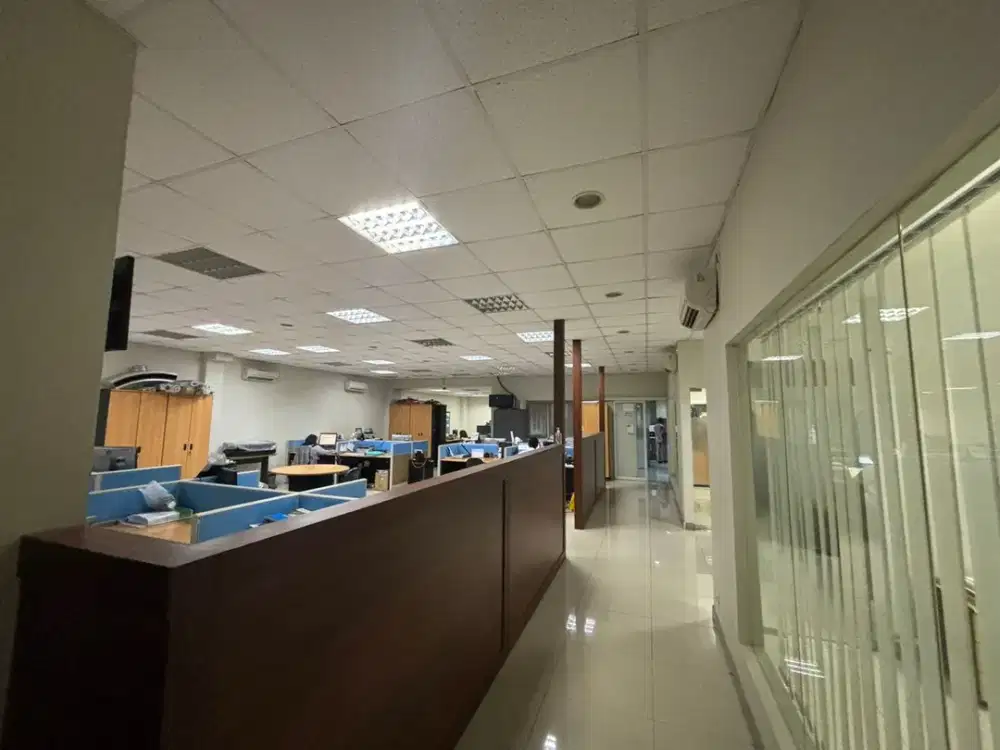 Di jual Gudang + kantor furnish taman tekno Kawasan pergudangan.