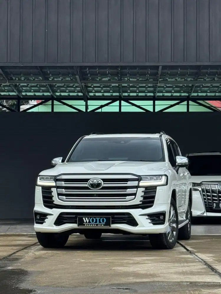 [ READY ] All New Land Cruiser 300 VXR 4x4 AT NIK 2024
