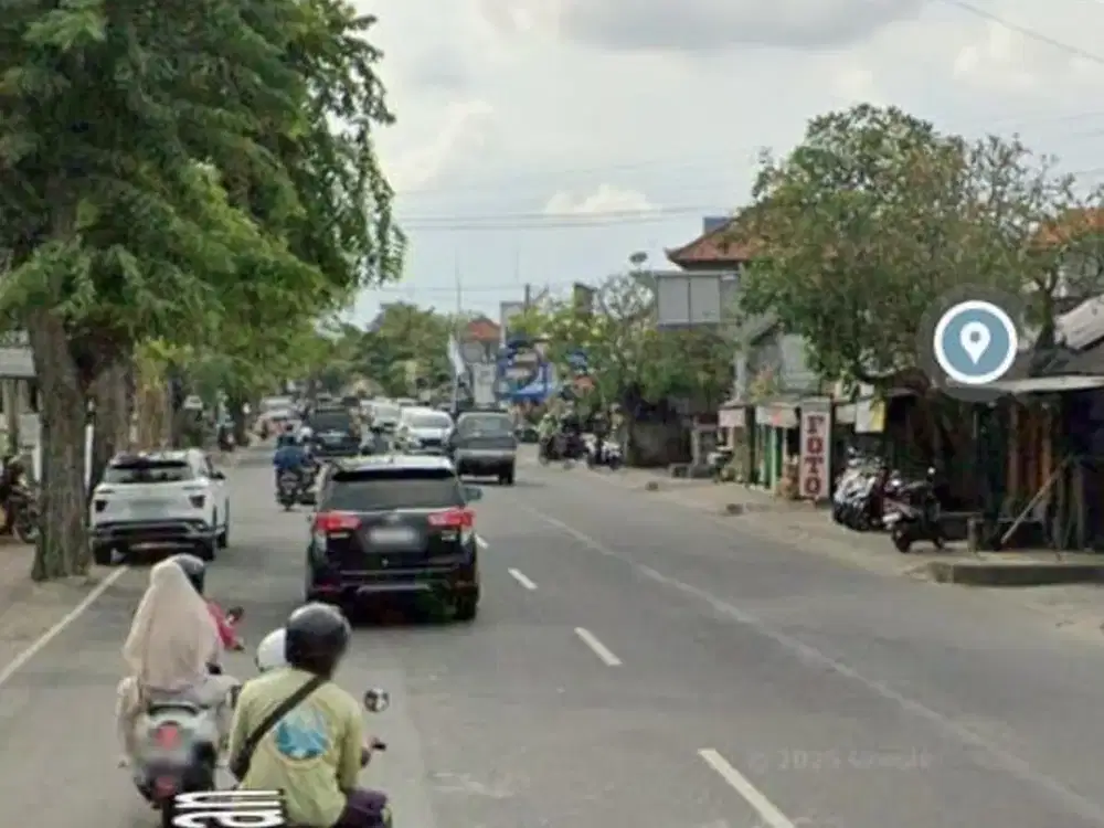 Jual Tanah Sangat Strategis Di Jalan  Induk Sesetan Denpasar Bali. Cocok Untuk Segala Usaha.