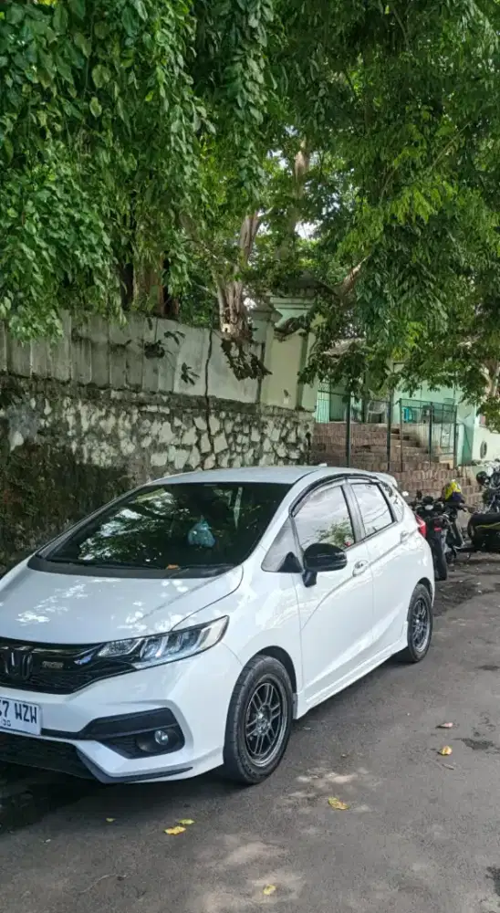 Honda jazz RS tahun 2020 tranmisi automatic