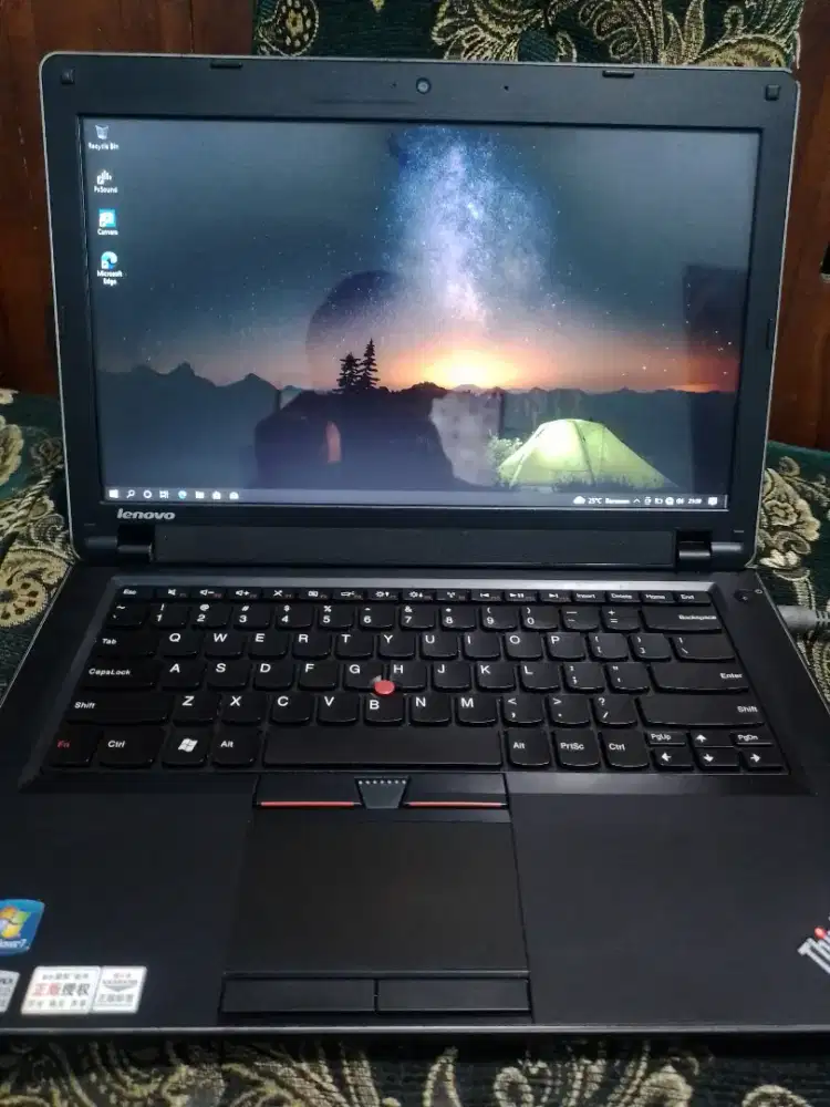 Laptop lenovo edge core i7 Normal Siap Pakai