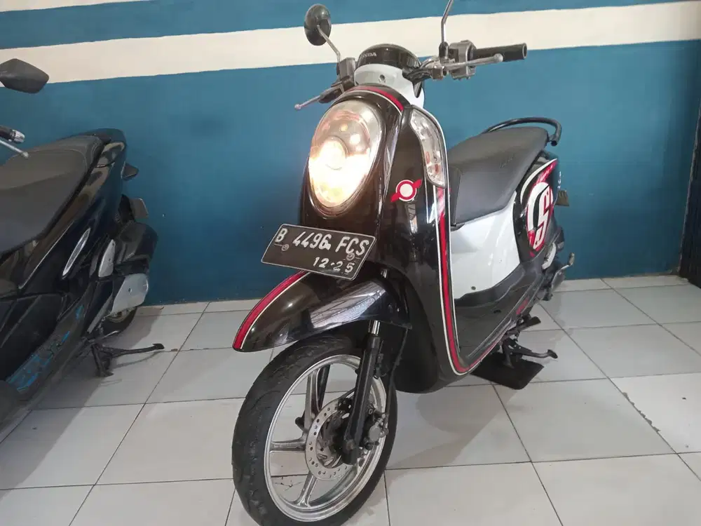 (FOR SALE) HONDA SCOOPY 2015