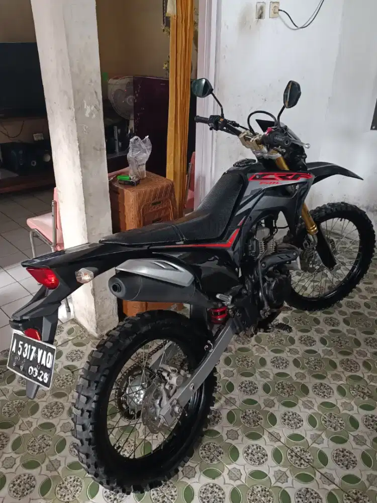 CRF 150 EXTREME BLACK
