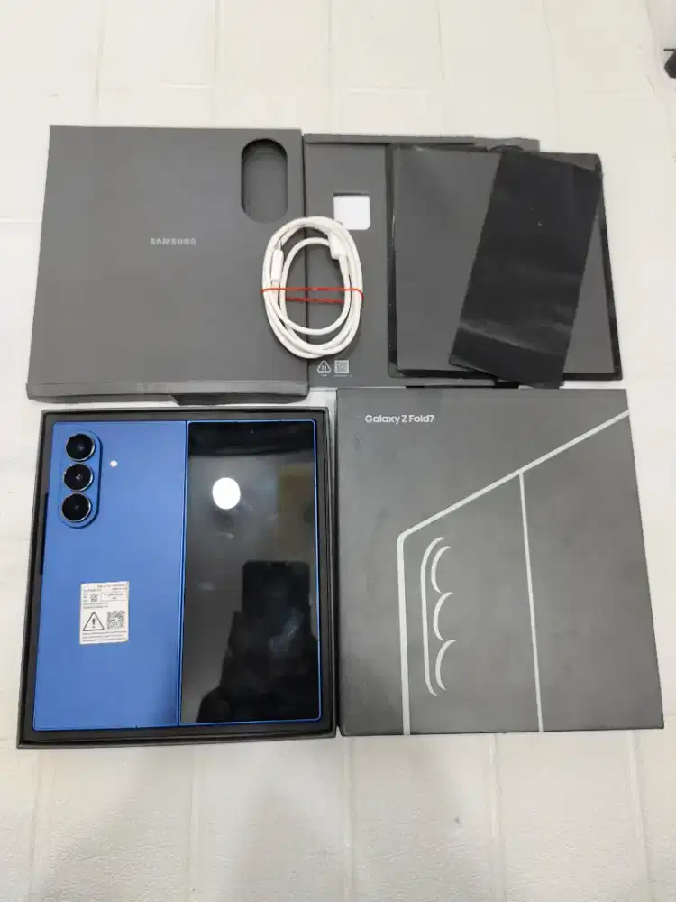 Samsung Z Fold 7 12/512 fullset garansi SEIN