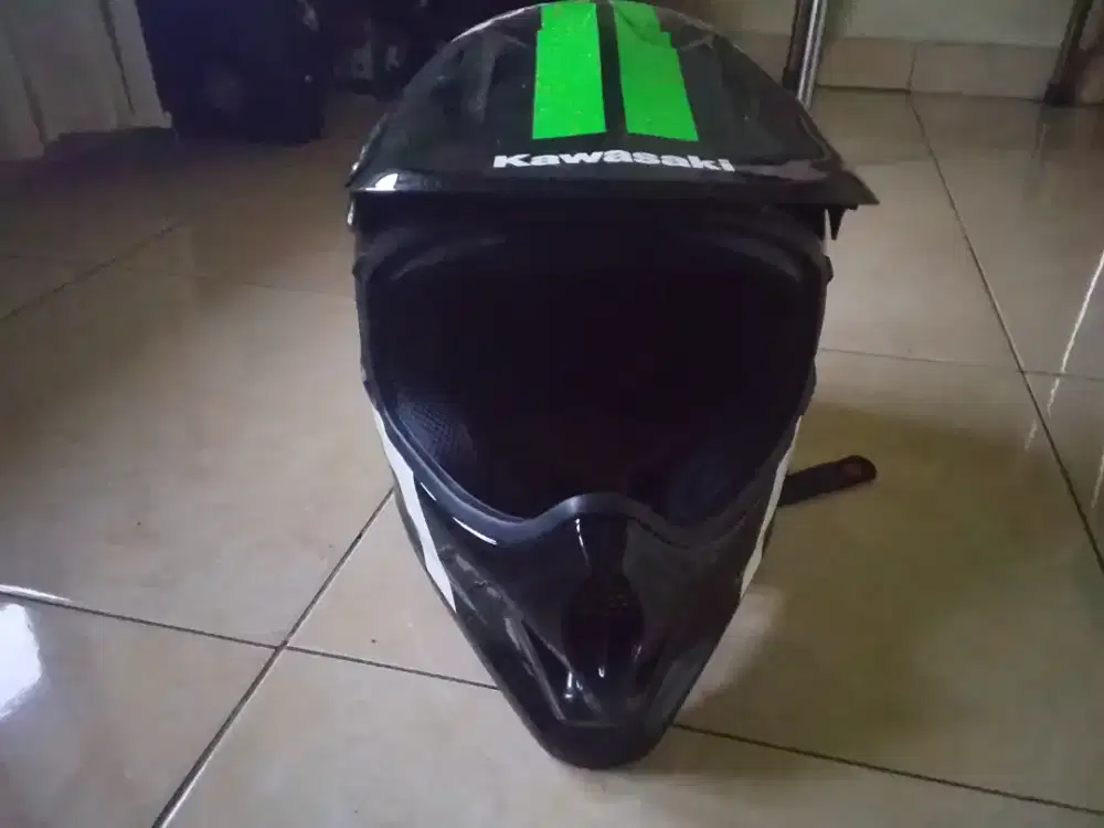 Helm kawasaki jarang dipakai