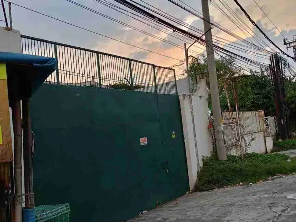 Gudang di sewakan di Ngasem