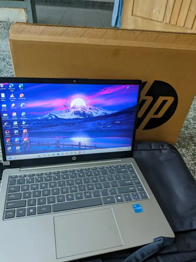 Laptop HP Intel core i3 gen 13