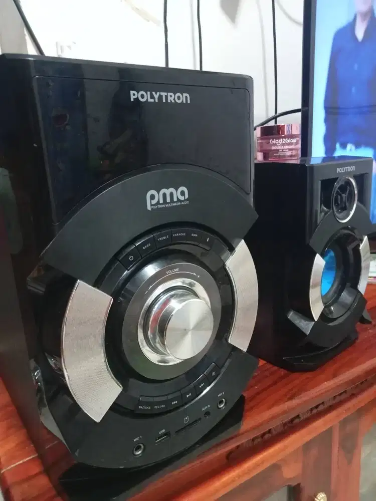 Di jual speaker bluetooth Polytron...