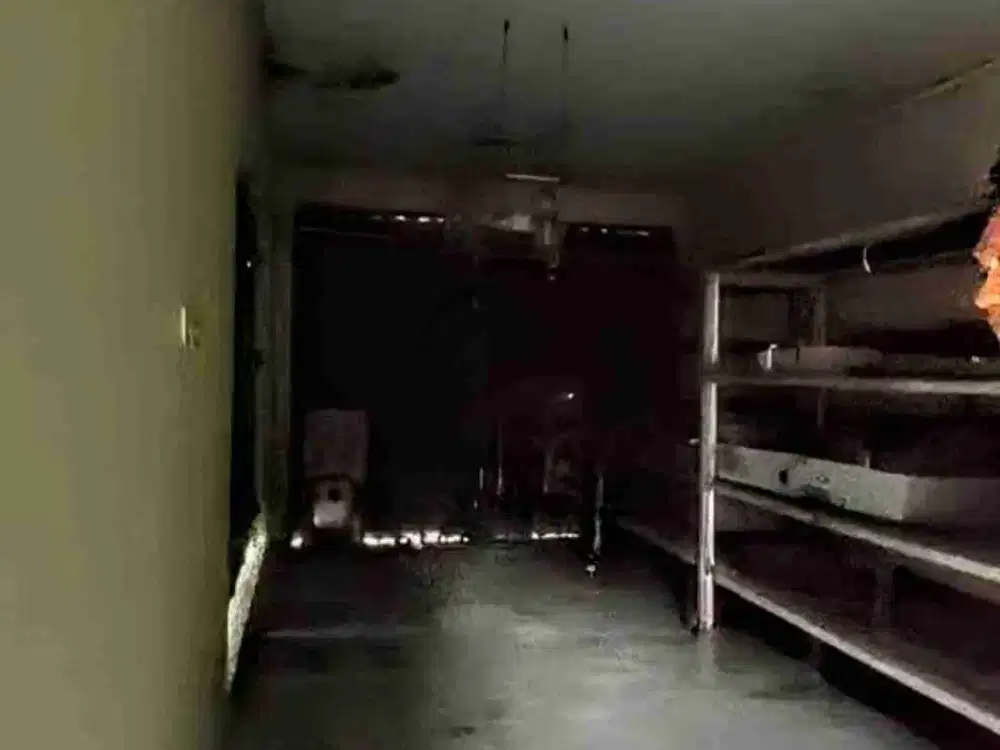 Disewakan workshop di Raya Perjuangan dekat Summarecon Bekasi.