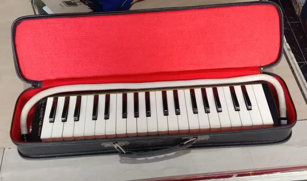 Melodion Suzuki M 37 asli Jepang