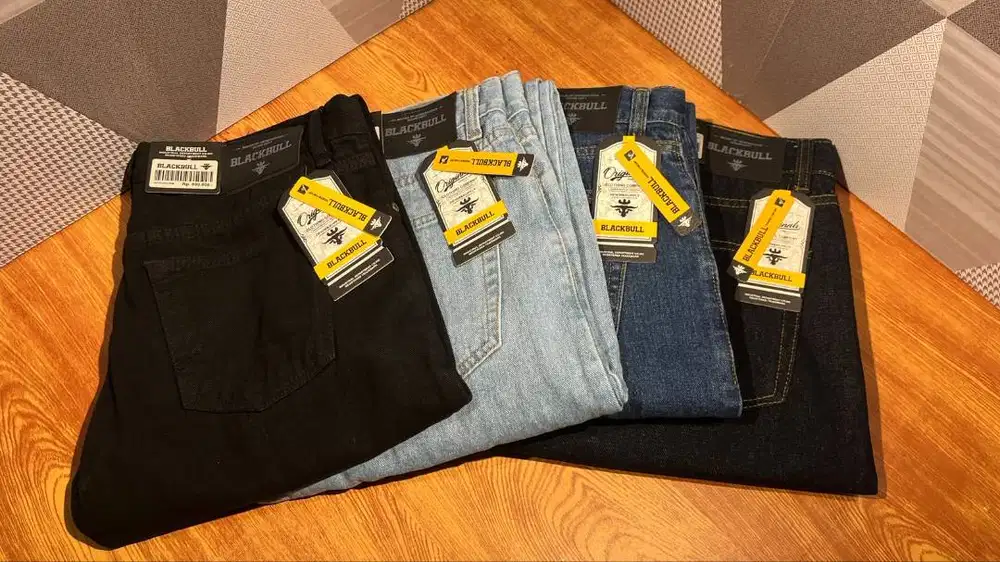 Celana jeans standar reguler 13.5 oz