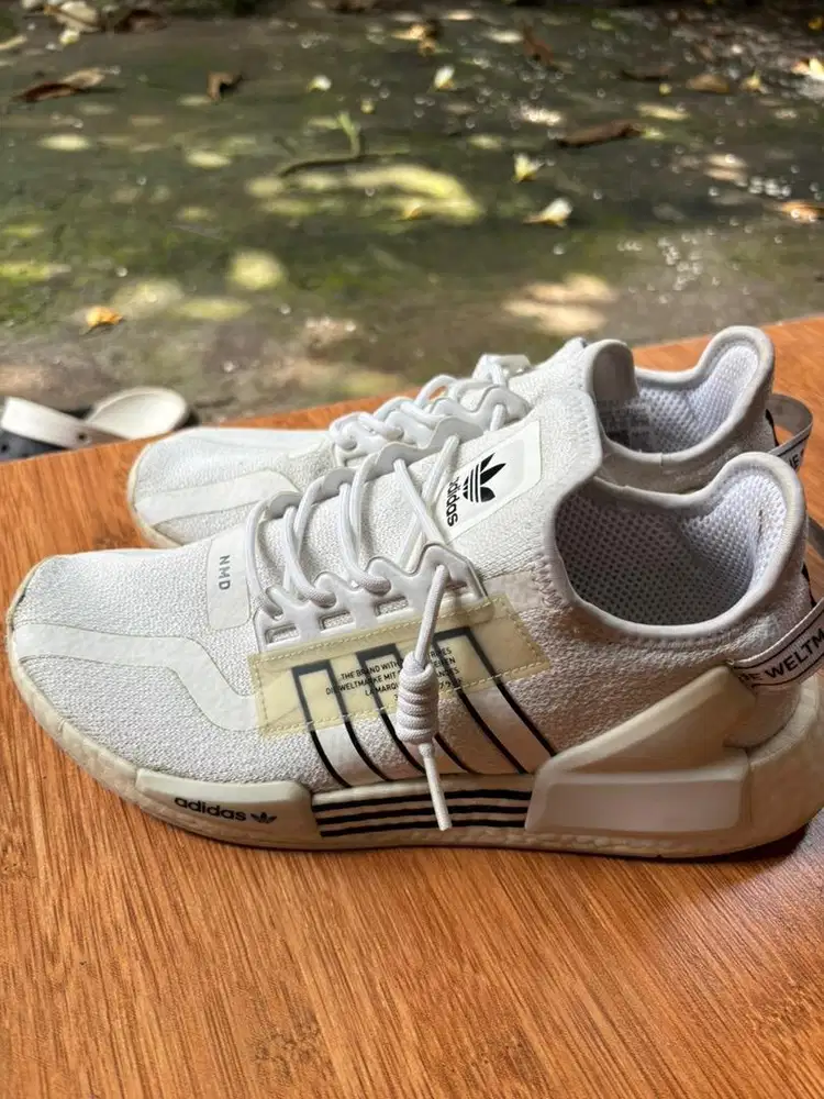 Adidas NMD R1 V2