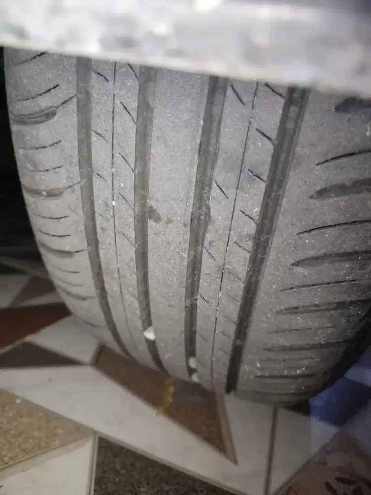 BEKAS KWALITAS DUNLOP ENASAVE R17