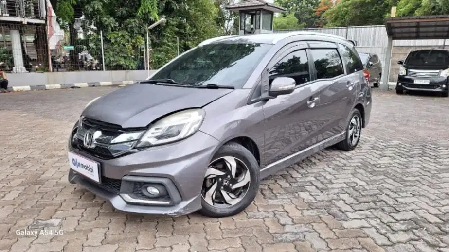 TERMURAH Honda Mobilio 1.5 RS Bensin-AT 2015 TFD