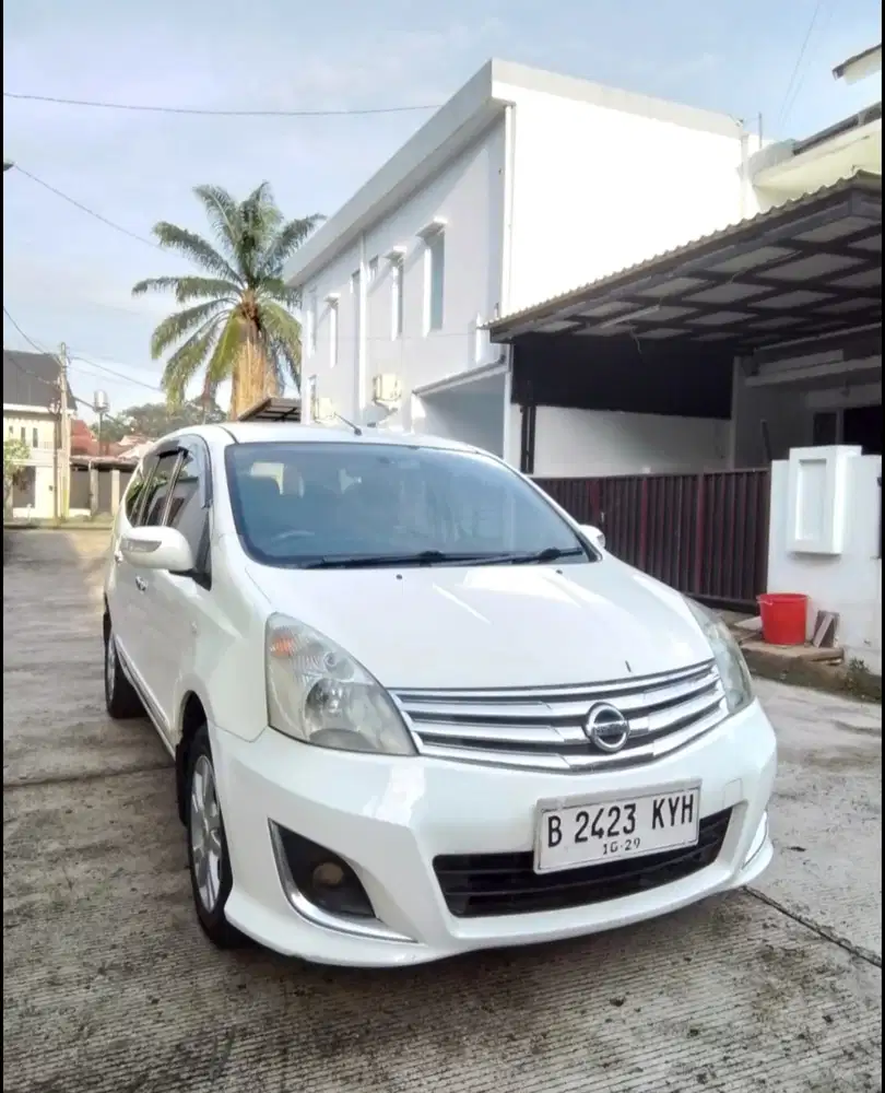 Nissan Grand livina 2013 Bensin