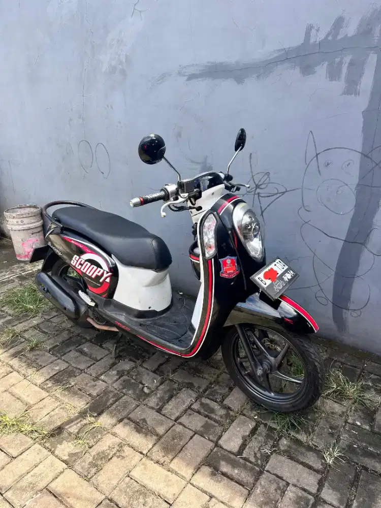 Honda Scoopy Sporty ESP 2015 hitam
