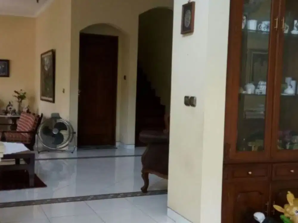 Jual Rumah Mewah Unfurnish Lokasi Strategis Dan Bebas Banjir Di Pondok Kelapa