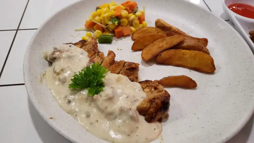 Dibutuhkan karyawan untuk tenant