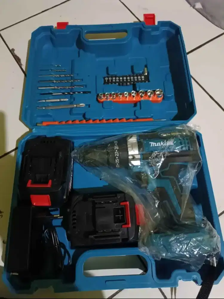 Impact baterai makita