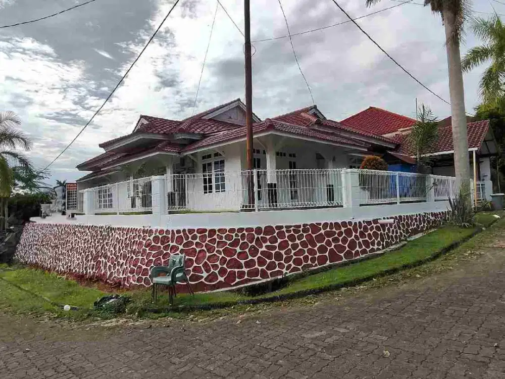 Disewakan Rumah kt 4 full furnish Bdi