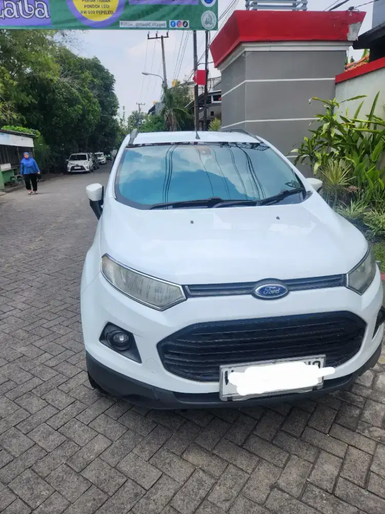 Dijual mobil Ford fiesta 2014 mt.