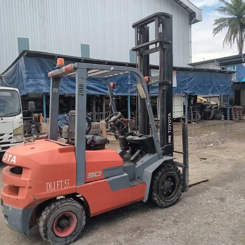 DIJUAL ATAU DISEWA FORKLIFT TOYOTA 3 TON