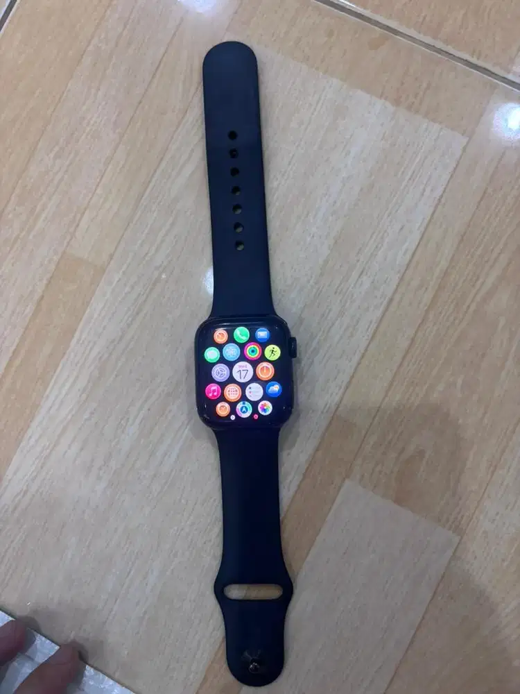 WTS APPLE WATCH SERIES 7 41mm