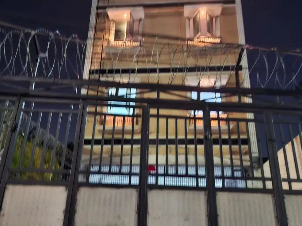 RUKO 4 LANTAI BANGUNAN BARU | LATUMENTEN – JAKARTA BARAT