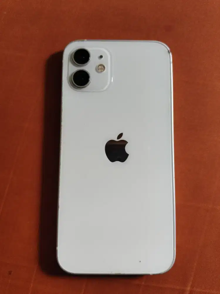 iPhone 12 64GB -78% battery health