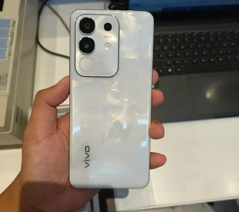 Vivo y29 nfc ram 6+6 memori 128 Masi garansi panjang