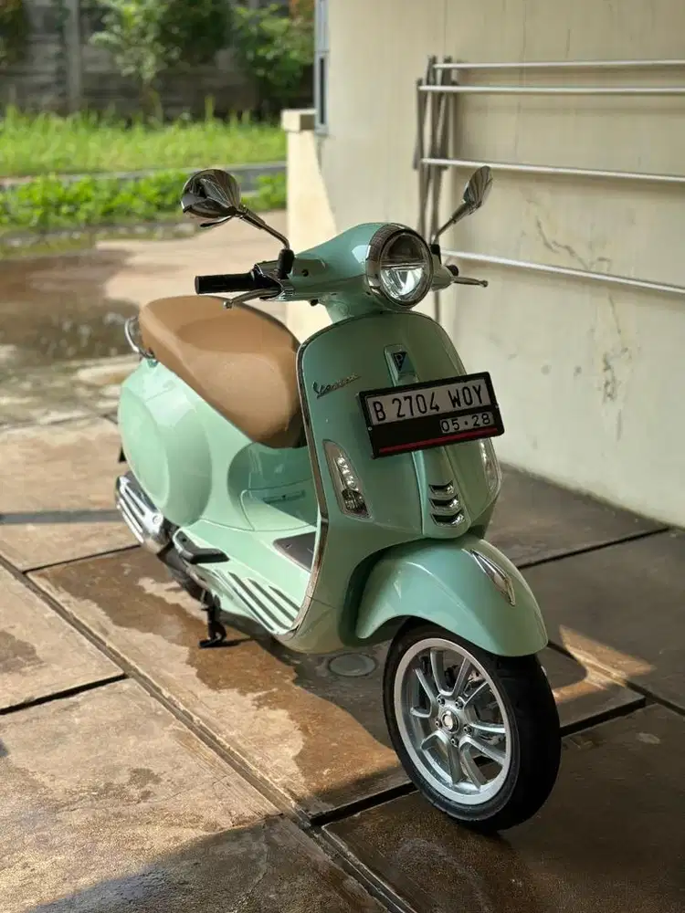 Vespa primavera i get 150