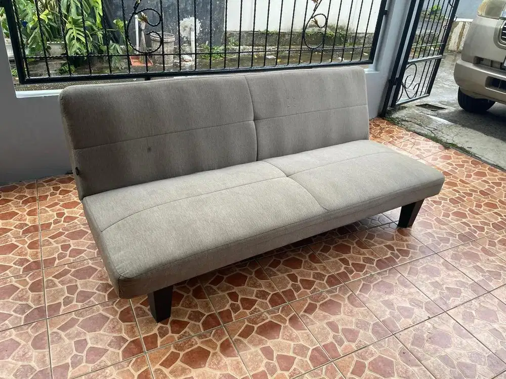 Sofa bed grey informa Kondisi 90%